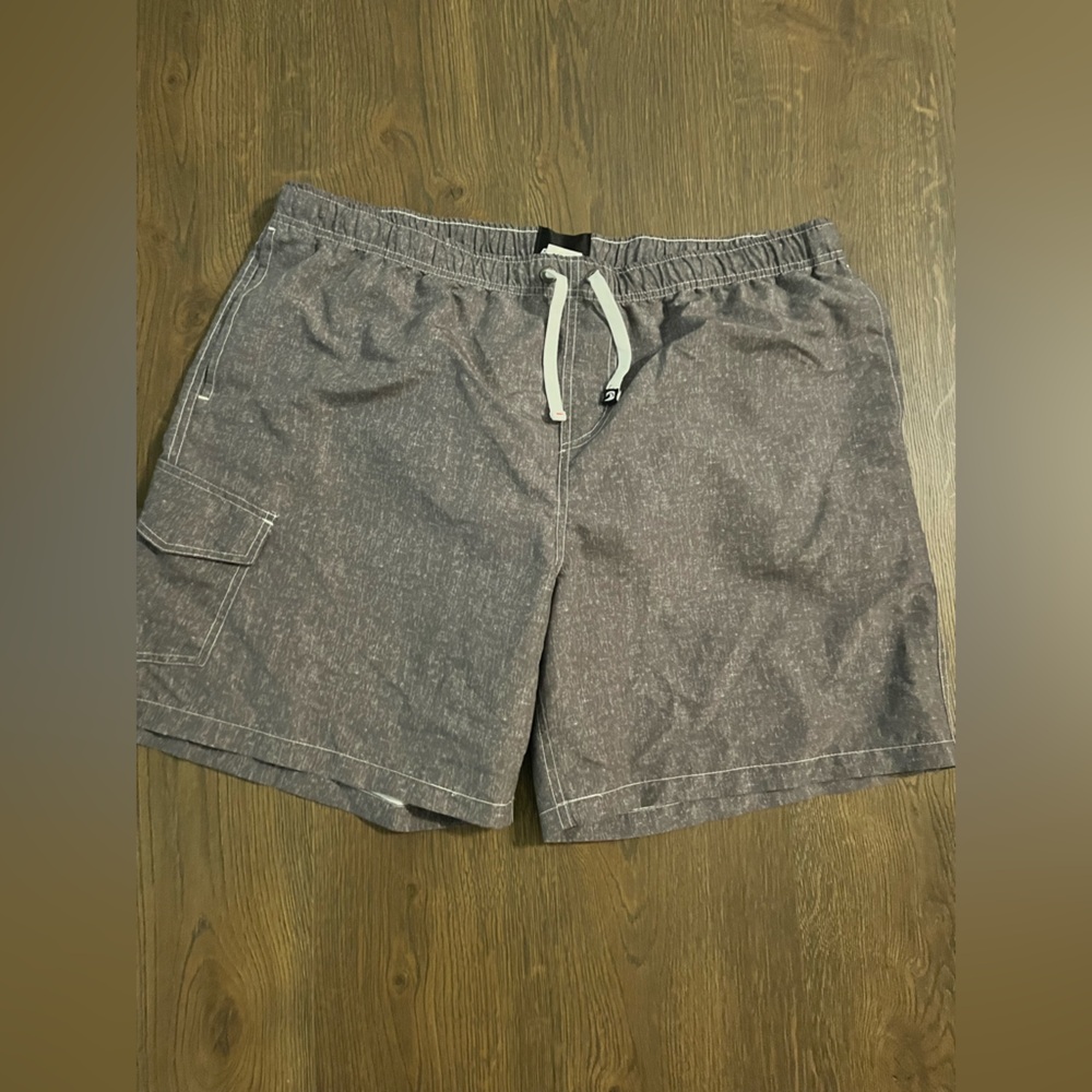 Men’s size XXL swim trunks